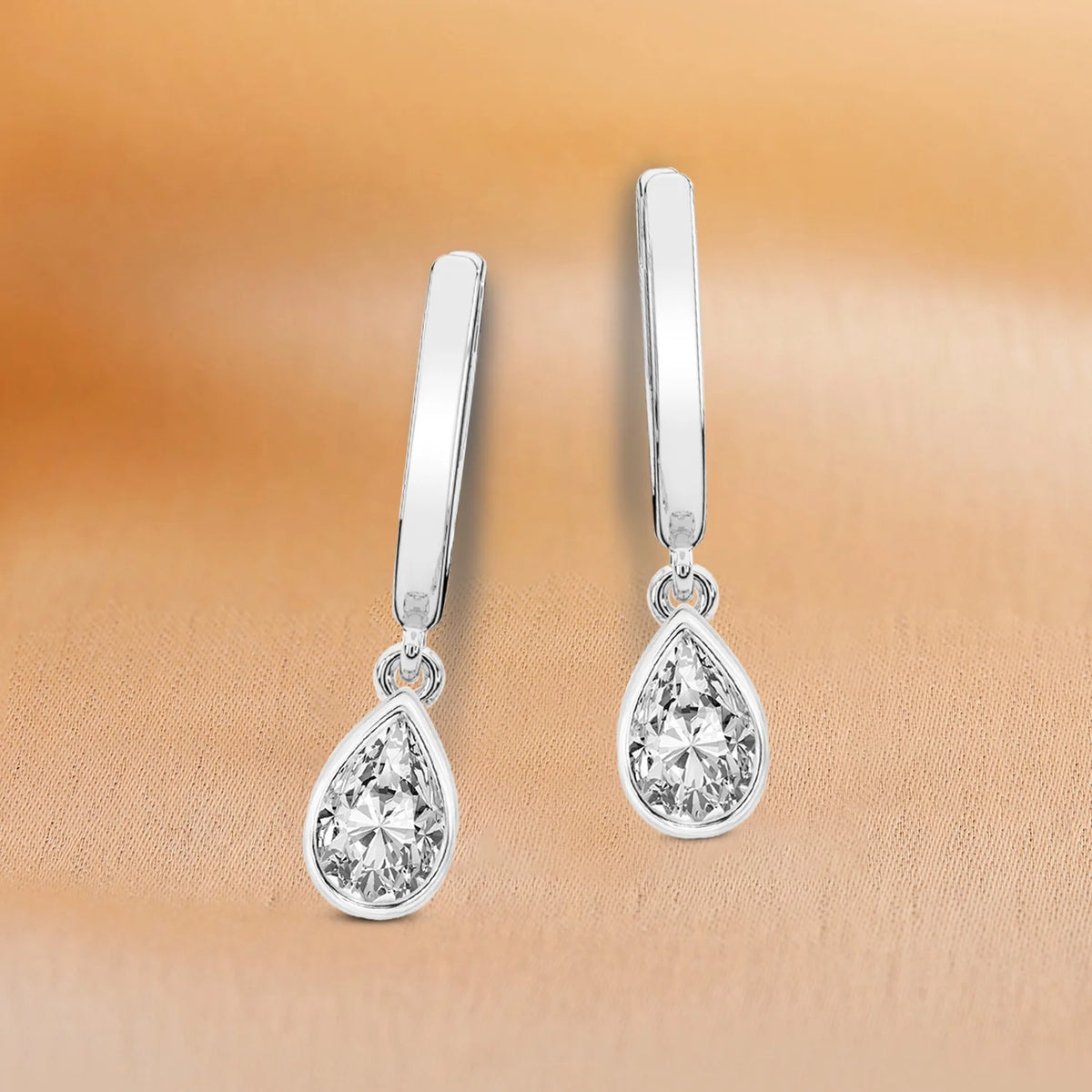 1 Carat Pear Shape Lab Grown Diamond Dangle Earring in 14K White Gold W602081