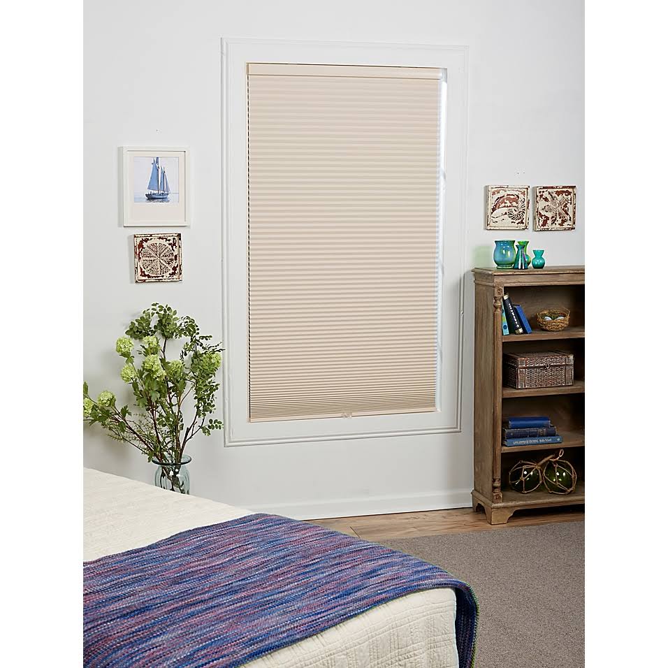 Cordless Cellular Shade in Alabaster X294077