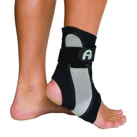 Ankle Support with Strap Closure W23342
