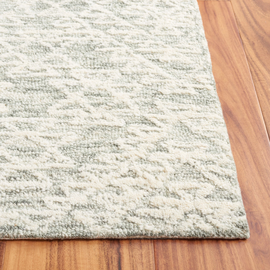 Ivory/Grey Geometric Area Rug, 5' x 8' X545931