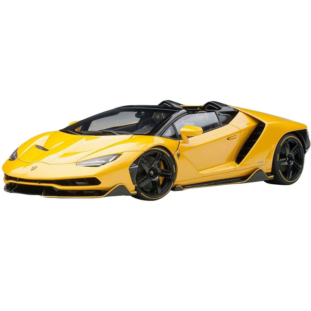 1/18 Pearl Yellow Model Car J820