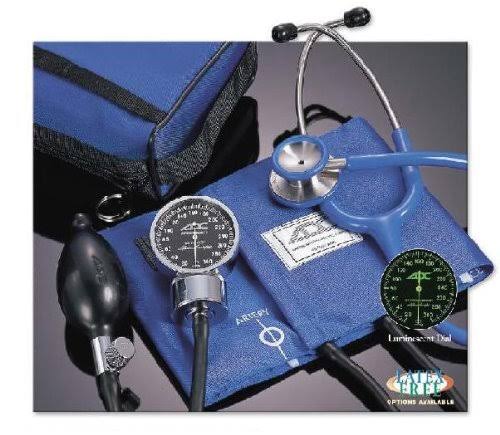 Royal Blue Pocket Aneroid/Clinician Scope Kit C235459