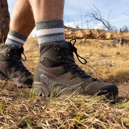 Men's Nucleo High II GTX - Carbon/Chili - 40.5 D566