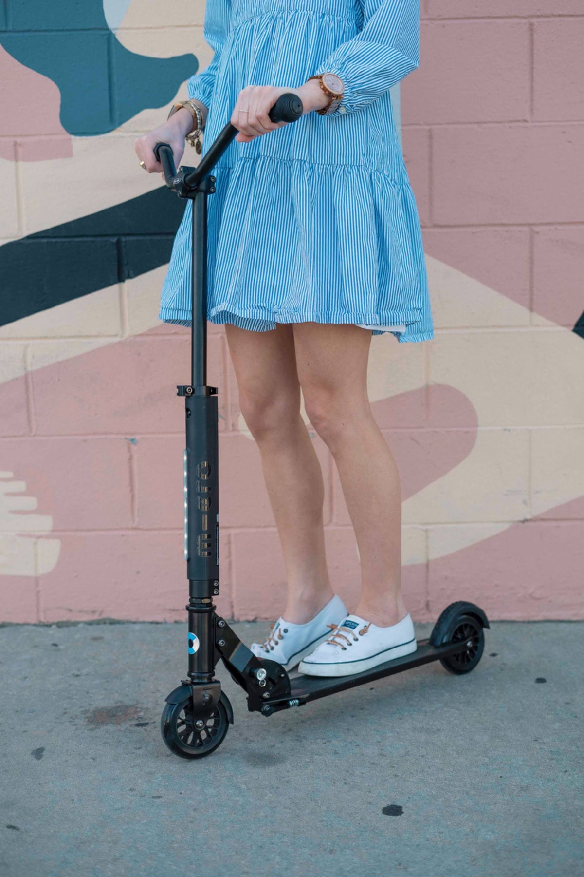 Deluxe Scooter X5890