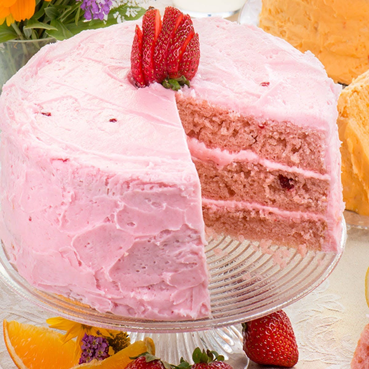 Strawberries & Cream Layer Cake B284
