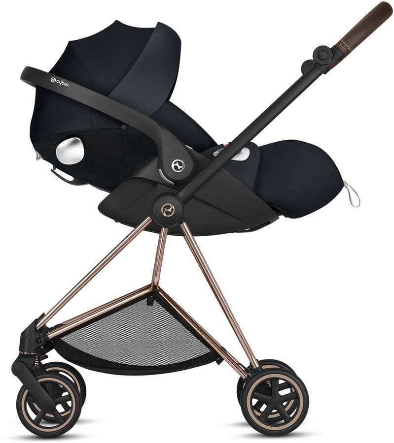 True Red Stroller with Matte Black Frame I937