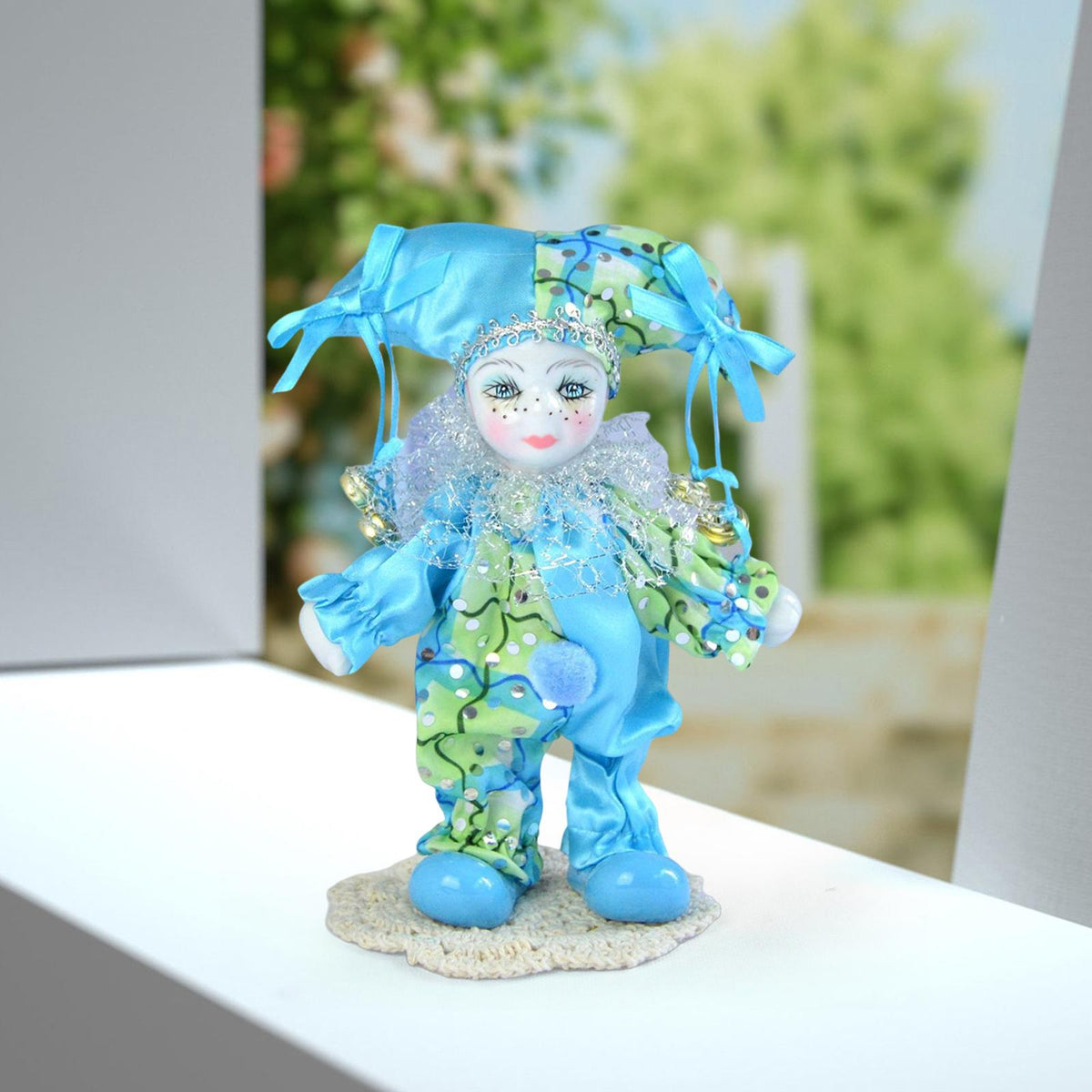 Porcelain Doll Figurine U45491