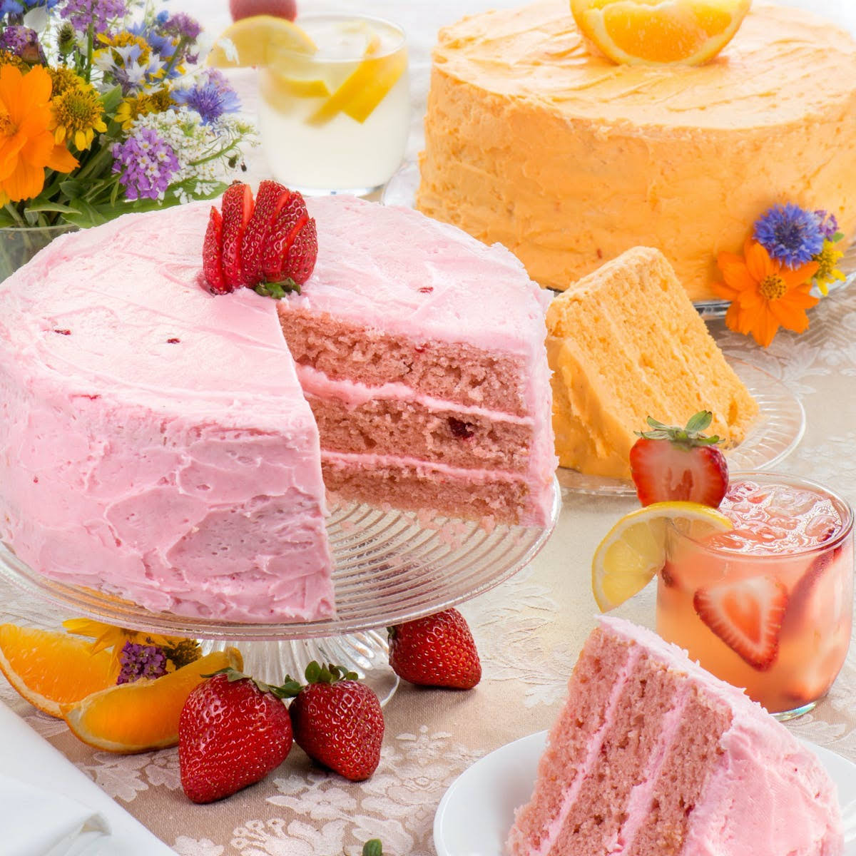 Strawberries & Cream Layer Cake B284