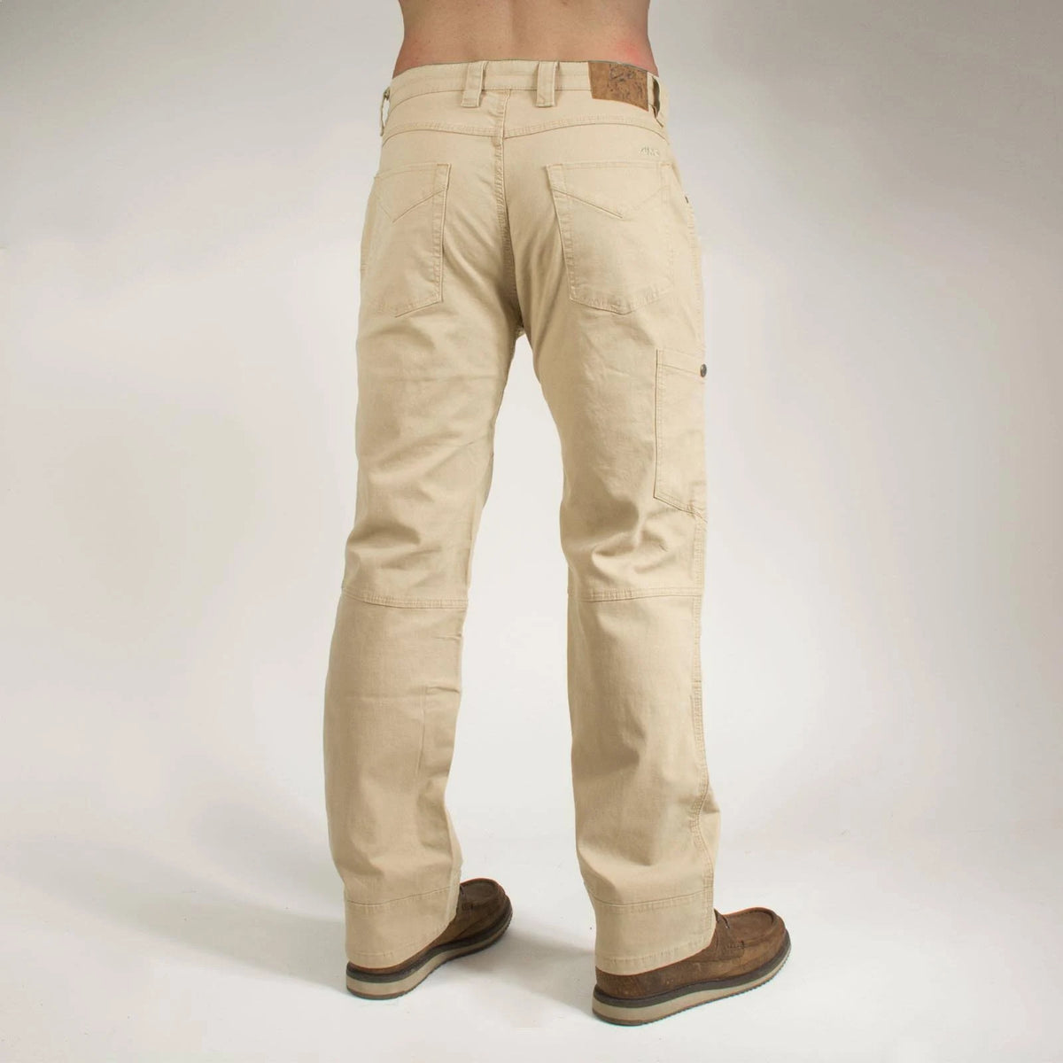 Tobacco Classic Fit Men's Pant B149900
