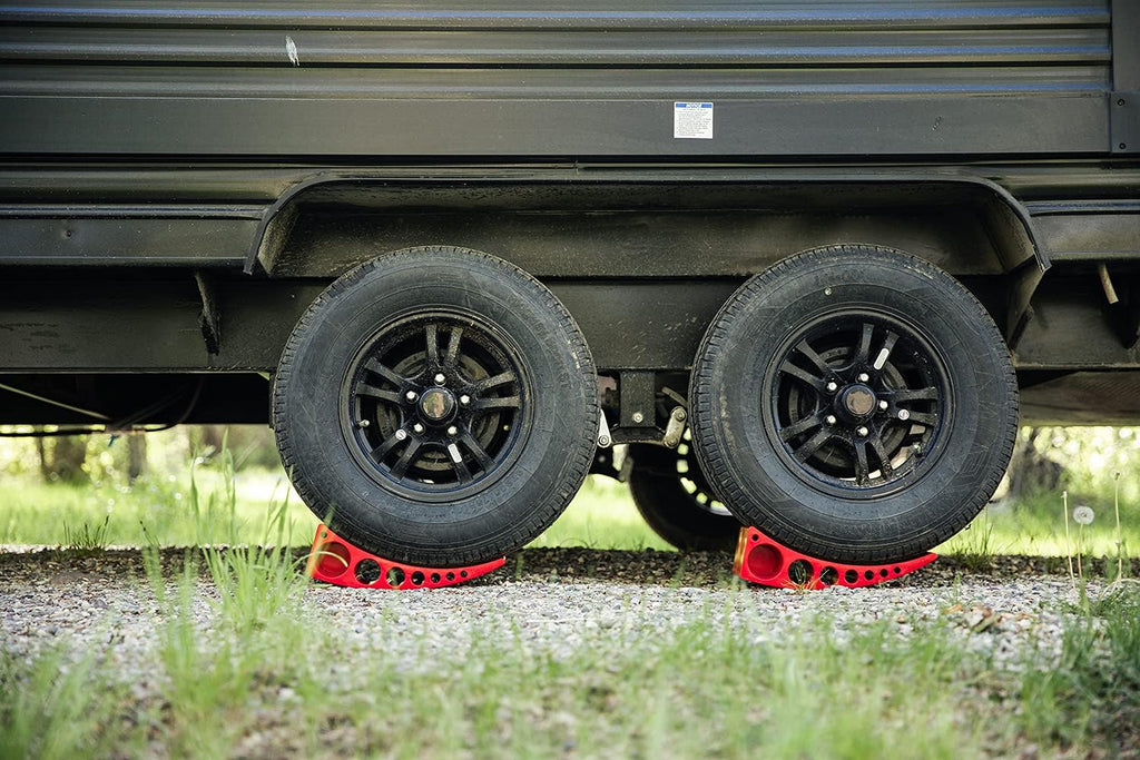 2-Pack Camper Levelers with 4 Pack of Roasting Stix Y6779