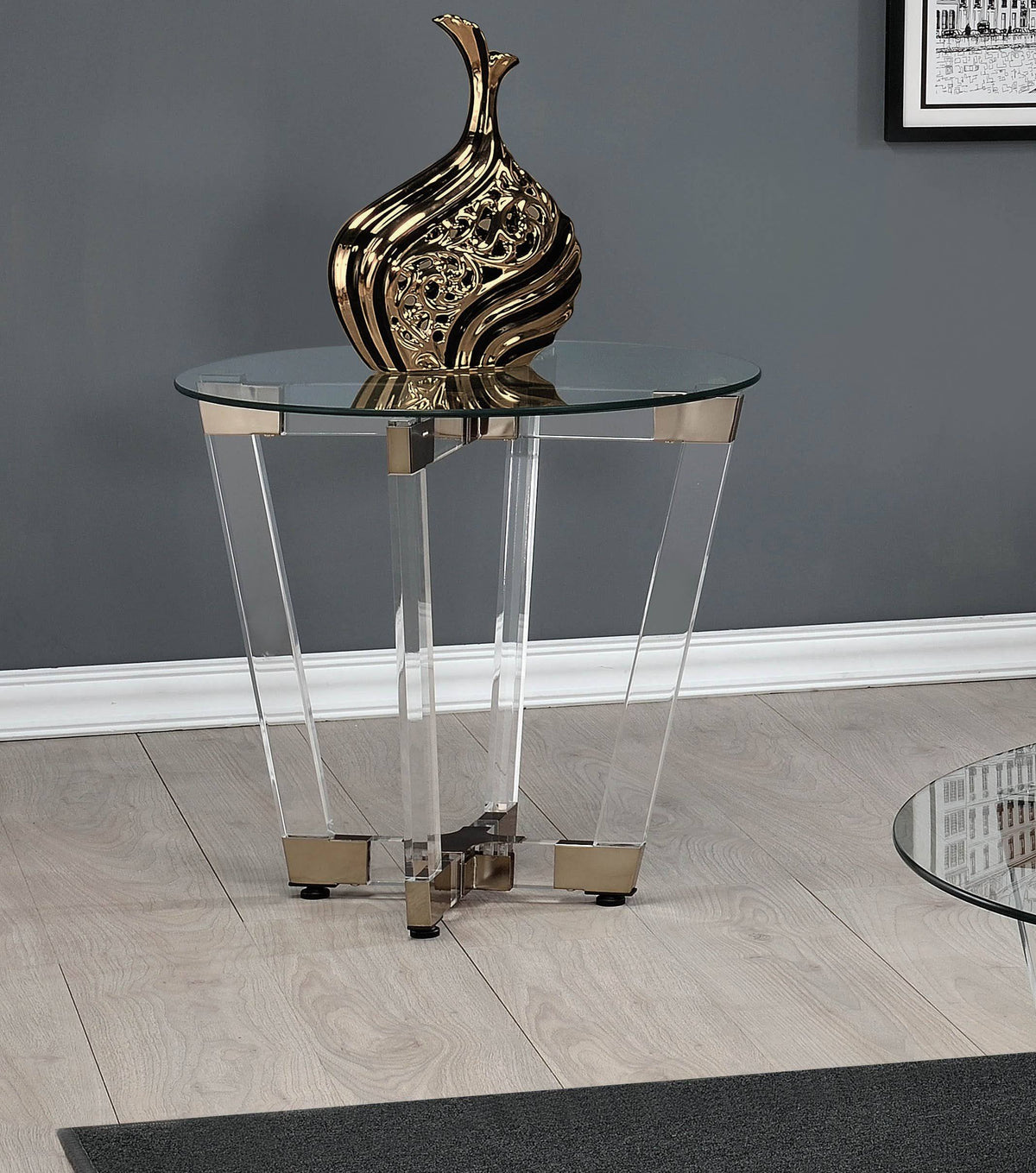 Clear End Table N578497