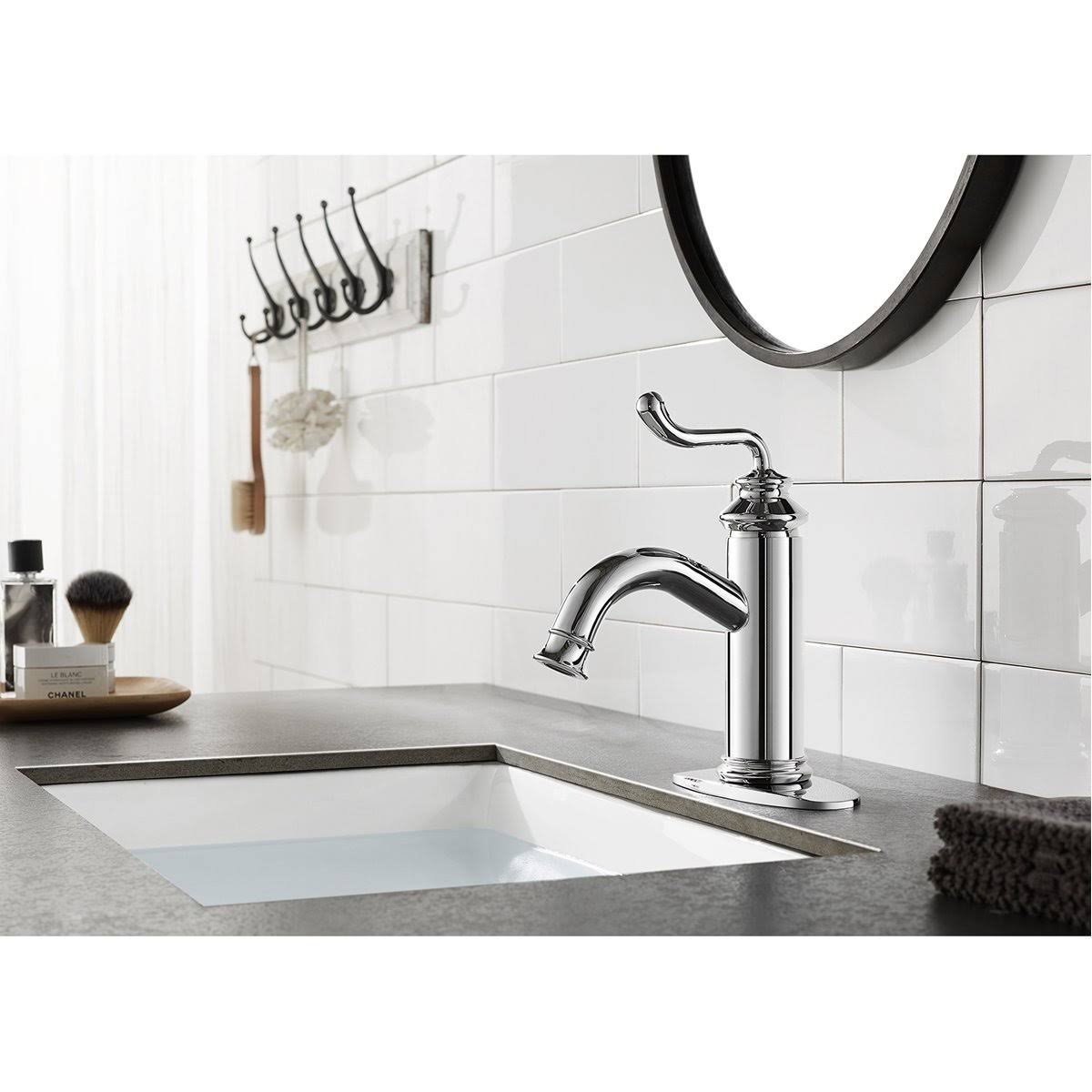 Matte Black Single-Handle Bathroom Faucet J85433
