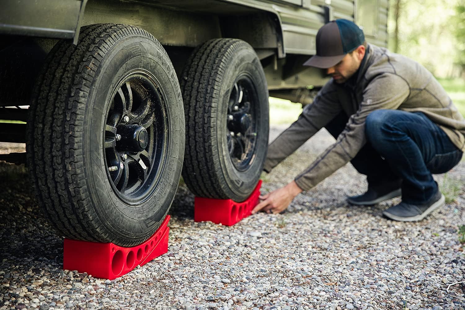 2-Pack Camper Levelers with 4 Pack of Roasting Stix Y6779