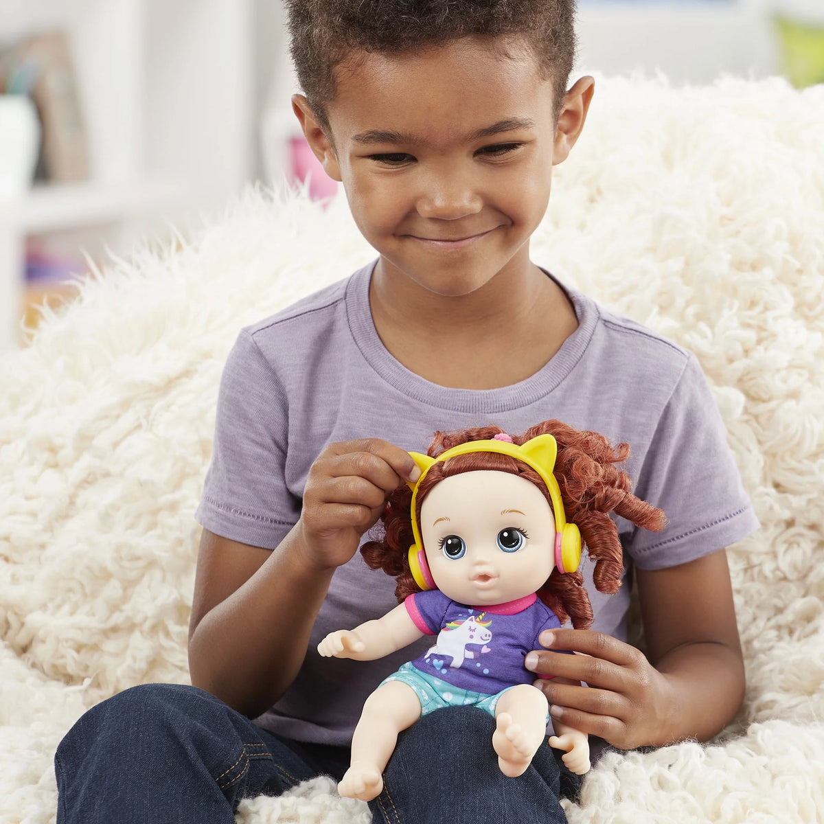 Little Zoe Doll V817