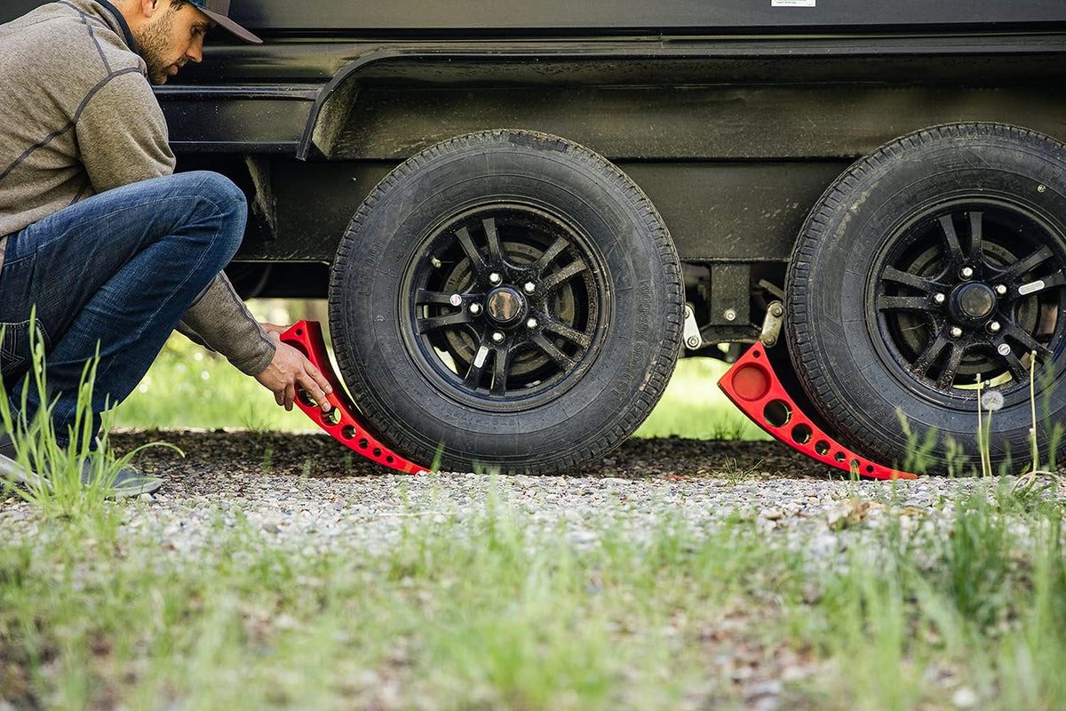 2-Pack Camper Levelers with 4 Pack of Roasting Stix Y6779