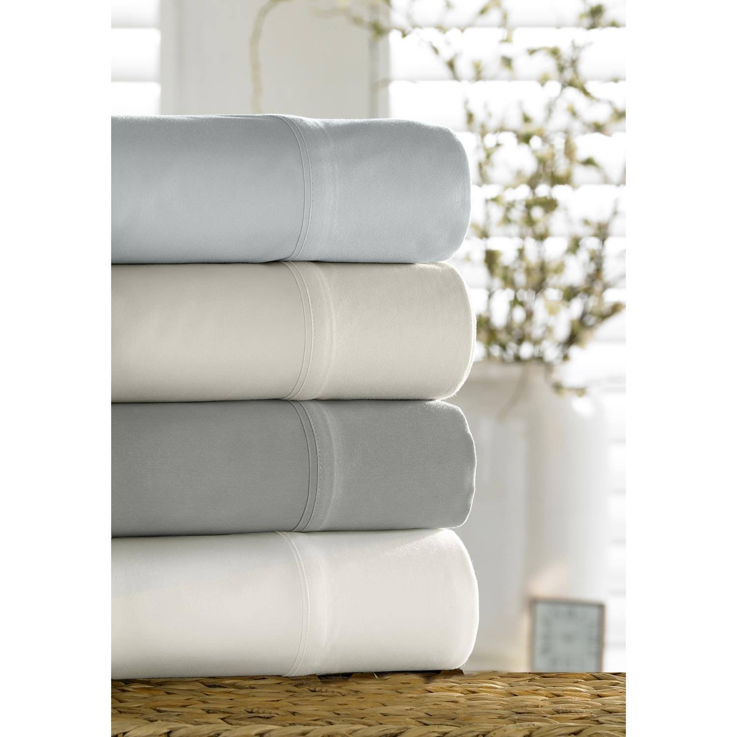 White Queen Duvet Cover M695